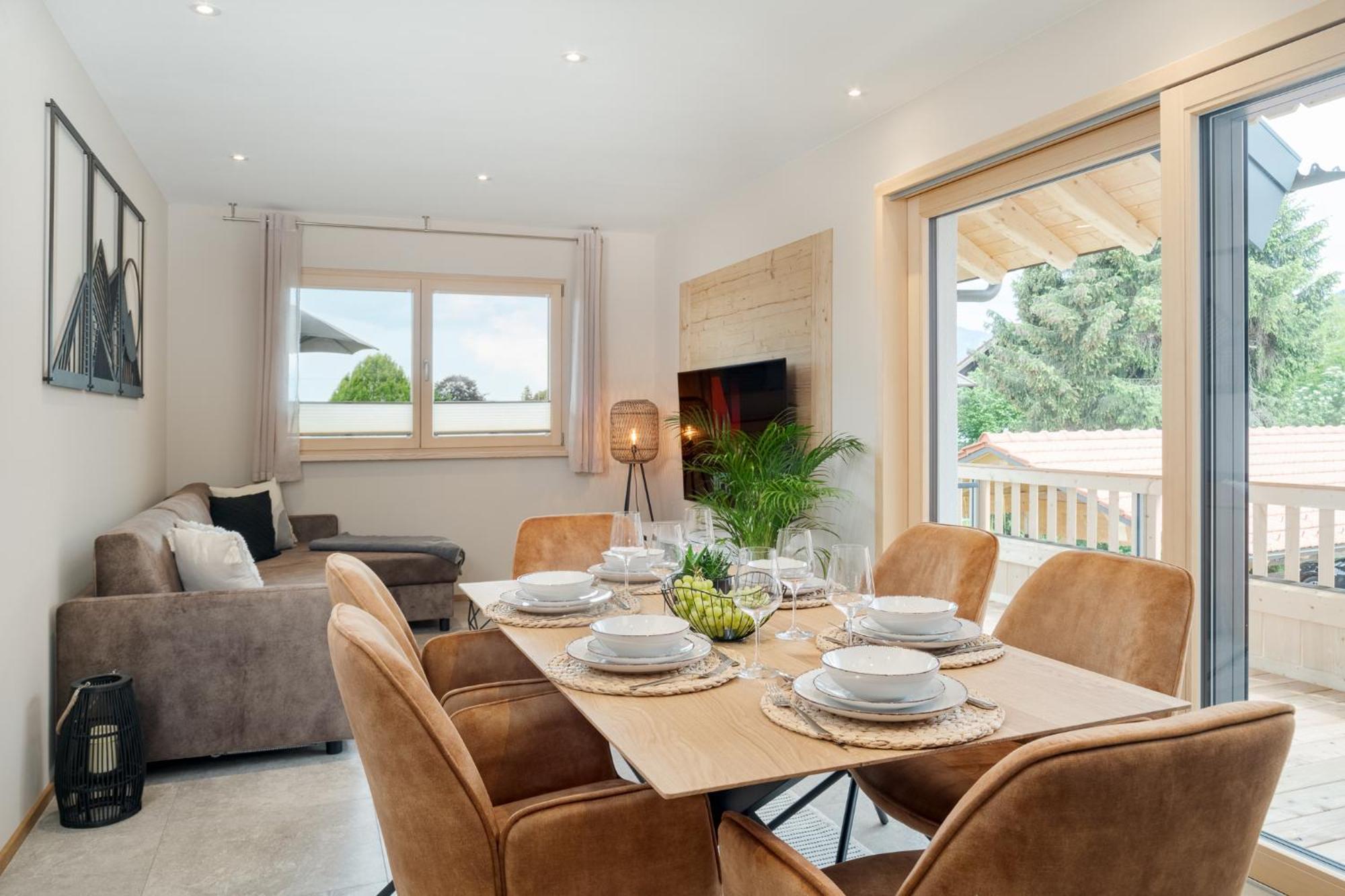 Fenjoy: Ferienapartment In Neubau / Balkon / Bbq ベルナウ・アム・キームゼー エクステリア 写真